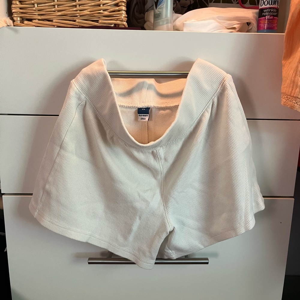 Old Navy White Ribbed Top